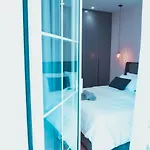 Apartment Tam Skanderbeg Square Center No2 *