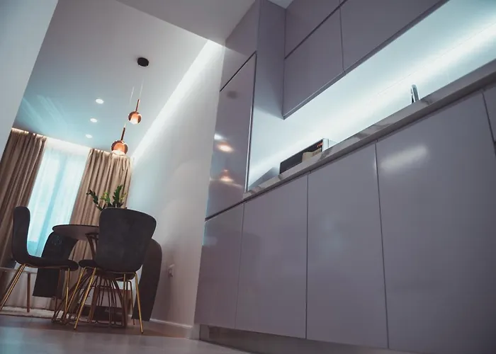 Tam Skanderbeg Square Center No2