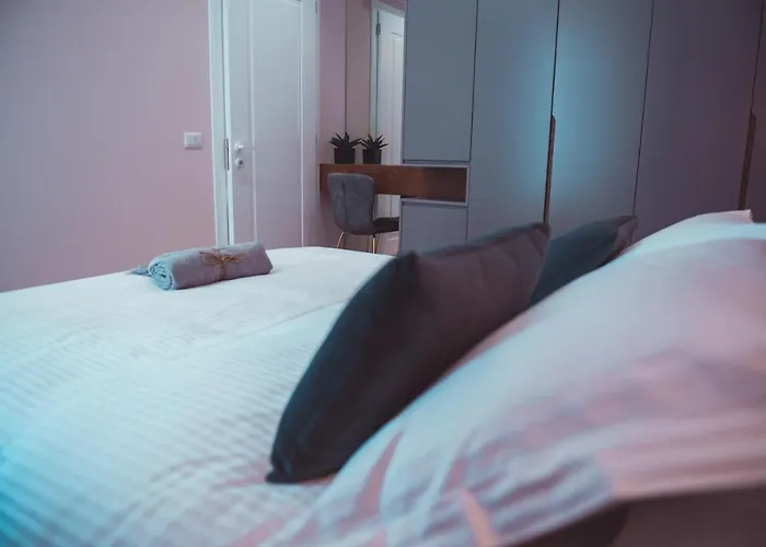 Tam Skanderbeg Square Center No2