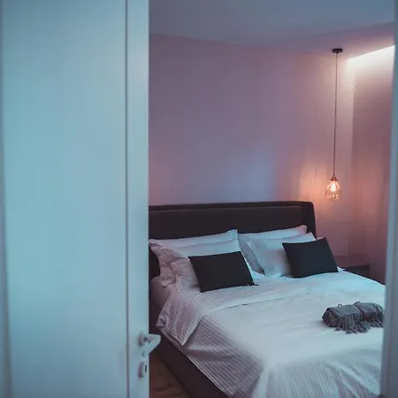 Tam Skanderbeg Square Center No2