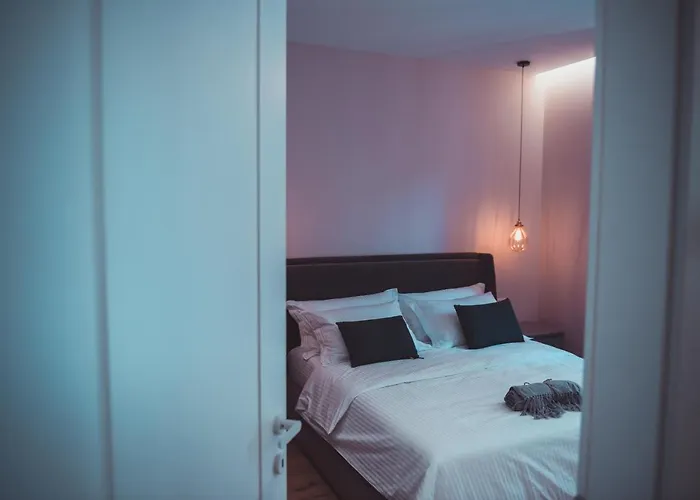 Tam Skanderbeg Square Center No2